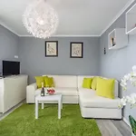 In With Sea View, Balcony, Air Conditioning, Wifi דירה נייביצה