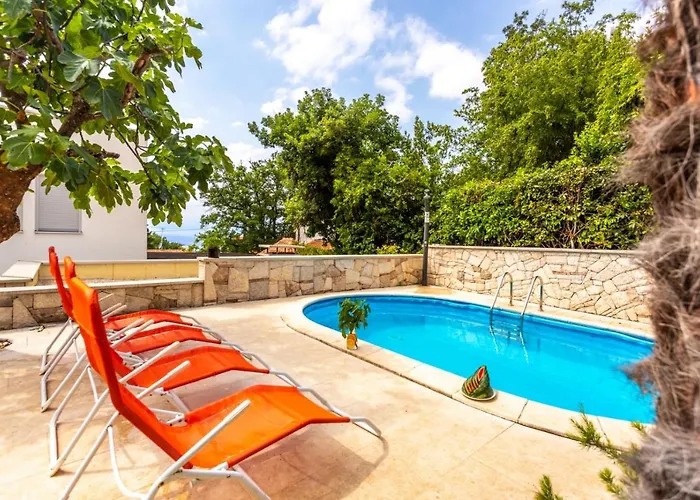 In With Sea View, Balcony, Air Conditioning, Wifi Apartment