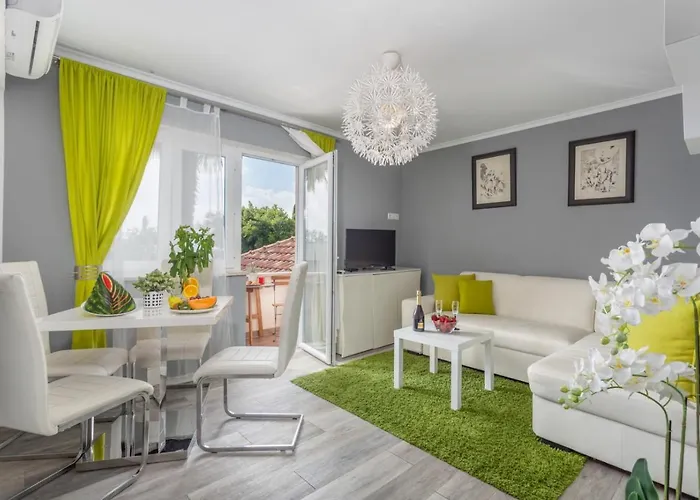 In With Sea View, Balcony, Air Conditioning, Wifi * Njivice