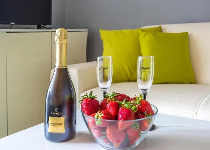 In With Sea View, Balcony, Air Conditioning, Wifi * Nijvice