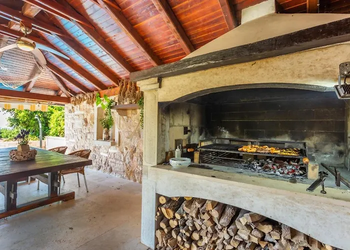 In With Sea View, Balcony, Air Conditioning, Wifi *